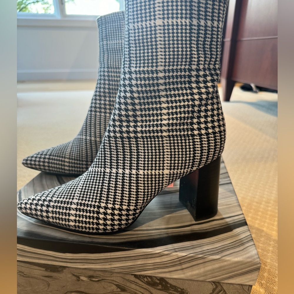 Worn once! Sock style houndstooth boots by Jeffrey Campbell, size 7.5